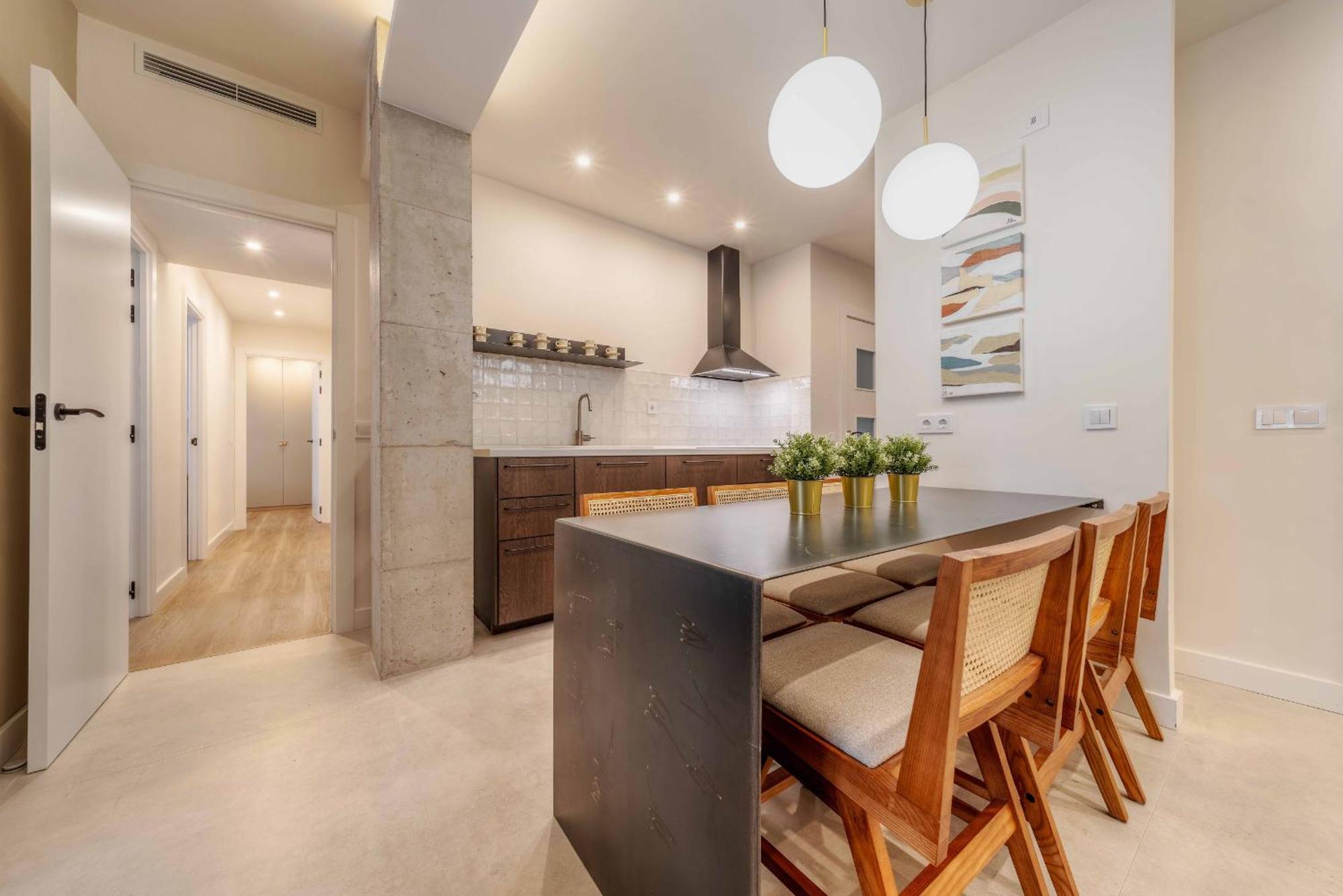 Apartamento Puerta De America Vii En *