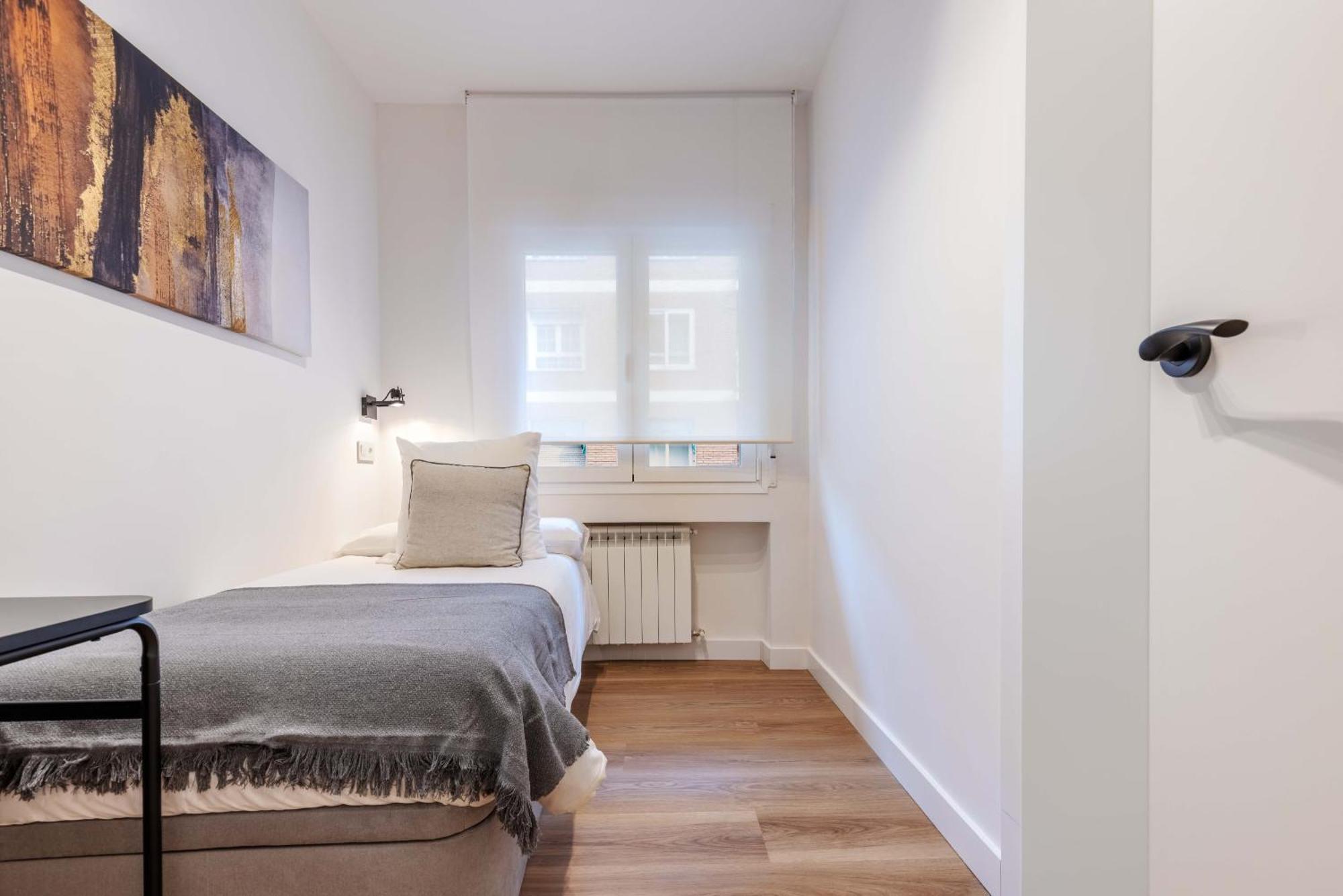 Apartamento Puerta De America Vii En *